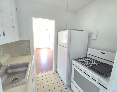 514 Grand Avenue - Photo Thumbnail 12