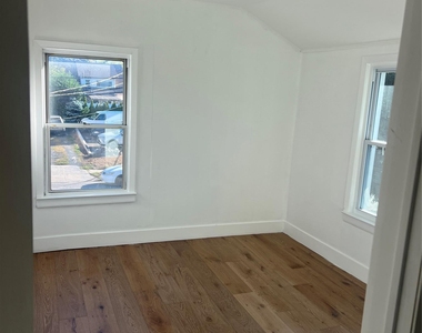 309 Franklin Avenue - Photo Thumbnail 6