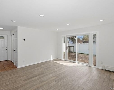 48 Link Lane - Photo Thumbnail 11