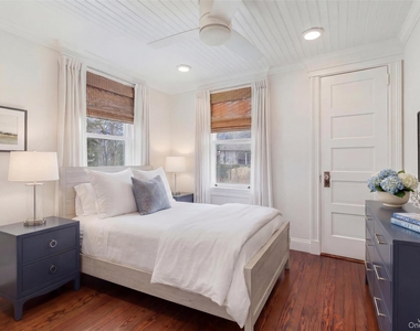 424 Main Street - Photo Thumbnail 3