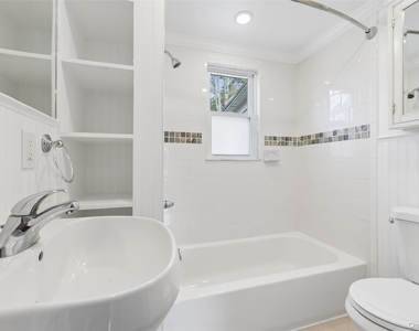 424 Main Street - Photo Thumbnail 4