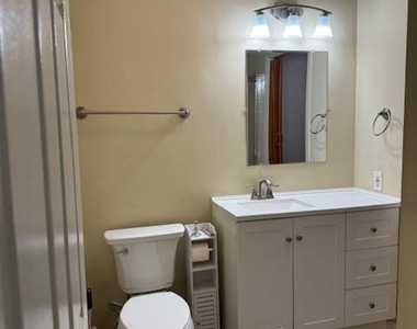 10-b Benjamin Franklin Drive - Photo Thumbnail 8