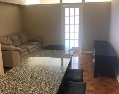 110 Somerset Street - Photo Thumbnail 3