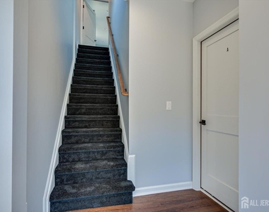 4 Wilcox Avenue - Photo Thumbnail 1