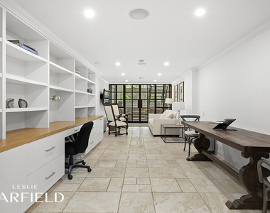 320 E 55th Street - Photo Thumbnail 15