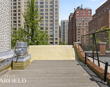 320 E 55th Street - Photo Thumbnail 11