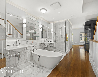 320 E 55th Street - Photo Thumbnail 8