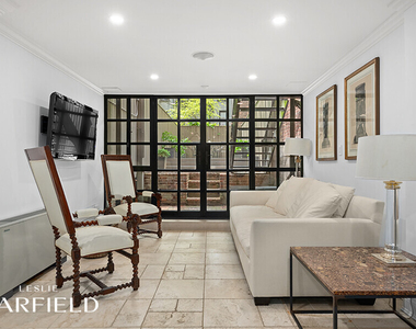 320 E 55th Street - Photo Thumbnail 14
