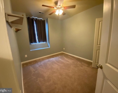 258 Woodstream Boulevard - Photo Thumbnail 9