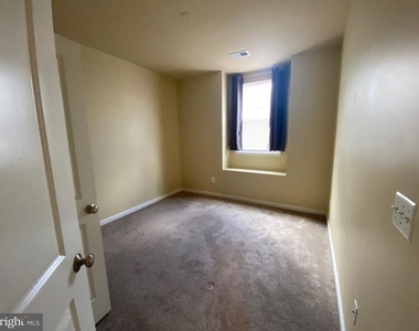 258 Woodstream Boulevard - Photo Thumbnail 10
