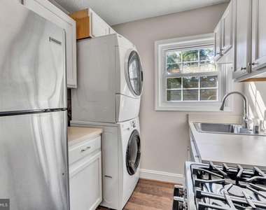 2237 Farrington Avenue - Photo Thumbnail 8