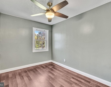 2237 Farrington Avenue - Photo Thumbnail 17
