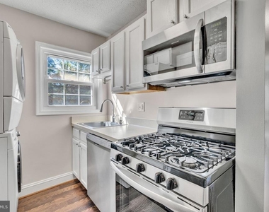 2237 Farrington Avenue - Photo Thumbnail 7