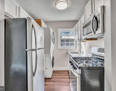 2237 Farrington Avenue - Photo Thumbnail 6