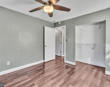 2237 Farrington Avenue - Photo Thumbnail 15