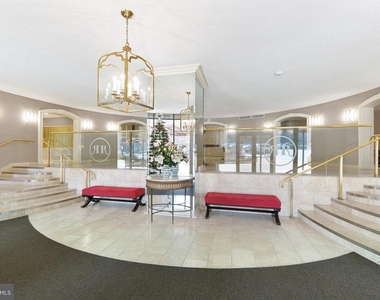 8350 Greensboro Drive - Photo Thumbnail 15