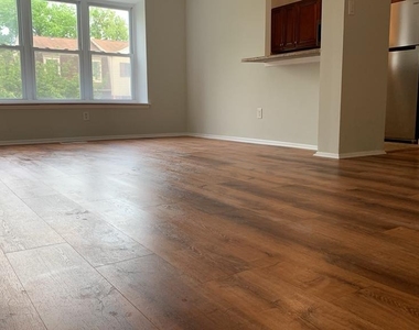 9358 Neil Road - Photo Thumbnail 21