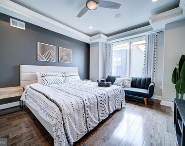 1513 S Lambert Street - Photo Thumbnail 13