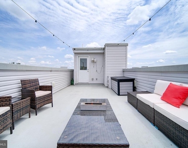 1513 S Lambert Street - Photo Thumbnail 64