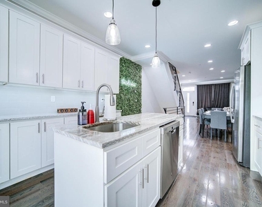 1513 S Lambert Street - Photo Thumbnail 27