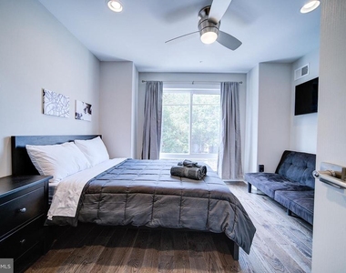 1513 S Lambert Street - Photo Thumbnail 42