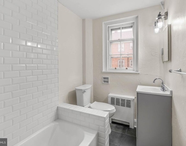 734 North Terrace - Photo Thumbnail 1