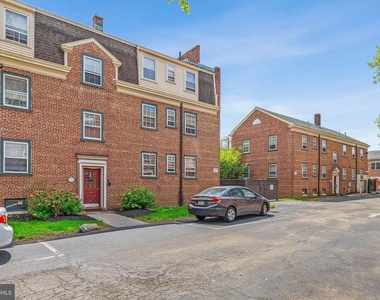 734 North Terrace - Photo Thumbnail 9