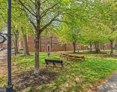 734 North Terrace - Photo Thumbnail 10