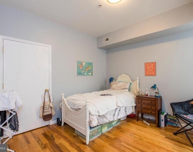 516 N Preston Street - Photo Thumbnail 2