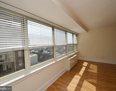 1806 Rittenhouse Square - Photo Thumbnail 4