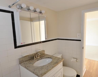 1806 Rittenhouse Square - Photo Thumbnail 12