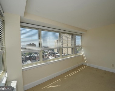 1806 Rittenhouse Square - Photo Thumbnail 17