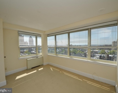1806 Rittenhouse Square - Photo Thumbnail 16