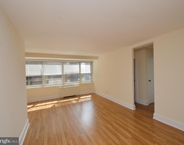 1806 Rittenhouse Square - Photo Thumbnail 2