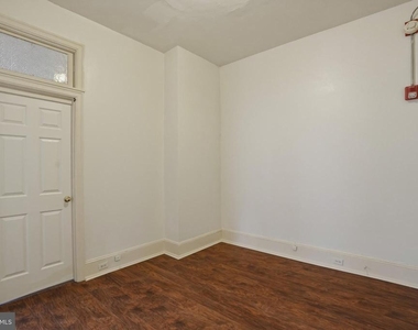 2441 Brown Street - Photo Thumbnail 7