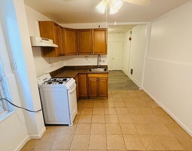 2260 N 15th Street - Photo Thumbnail 2