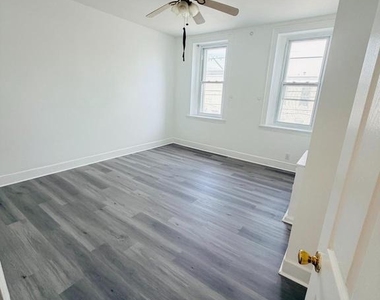 2260 N 15th Street - Photo Thumbnail 7