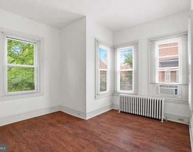 2441 Brown Street - Photo Thumbnail 8