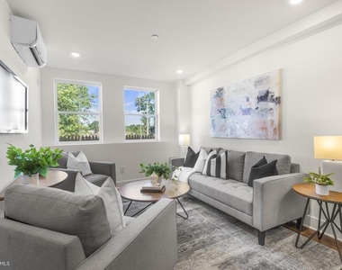 7037 Ridge Avenue - Photo Thumbnail 8