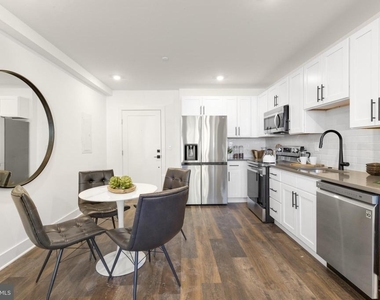 7037 Ridge Avenue - Photo Thumbnail 4
