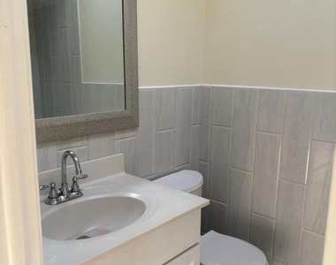 261 Ridgeway Terrace - Photo Thumbnail 13