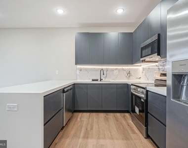 4432 Wingate Street - Photo Thumbnail 6