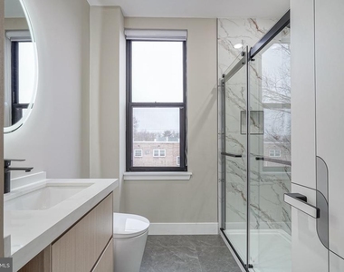 4432 Wingate Street - Photo Thumbnail 14