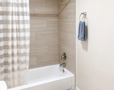 416 N Wiota Street - Photo Thumbnail 8