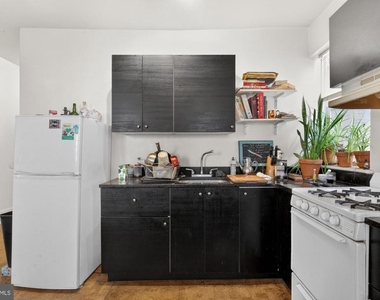 129 W Susquehanna Avenue - Photo Thumbnail 2