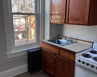 104 King Street - Photo Thumbnail 3