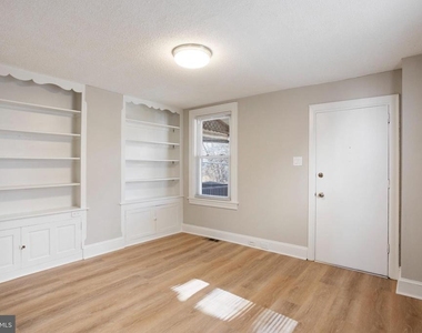 809 N Providence Road - Photo Thumbnail 4