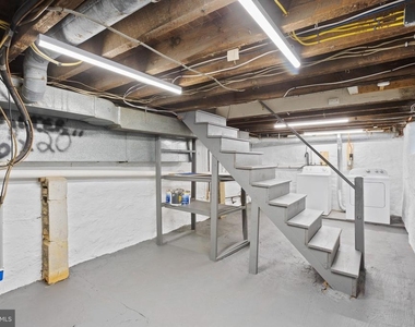 809 N Providence Road - Photo Thumbnail 9