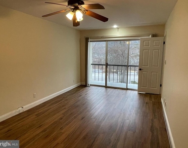 121 E Chelsea Circle - Photo Thumbnail 18