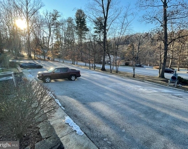 121 E Chelsea Circle - Photo Thumbnail 29